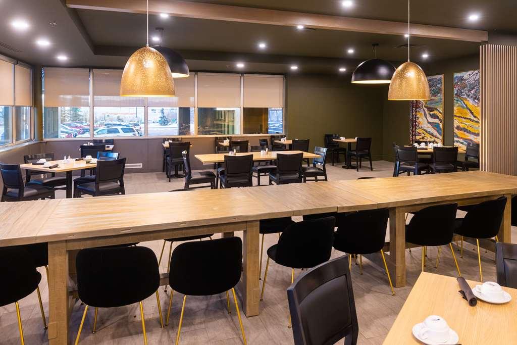 Hotel Doubletree By Hilton Calgary North Restaurante foto