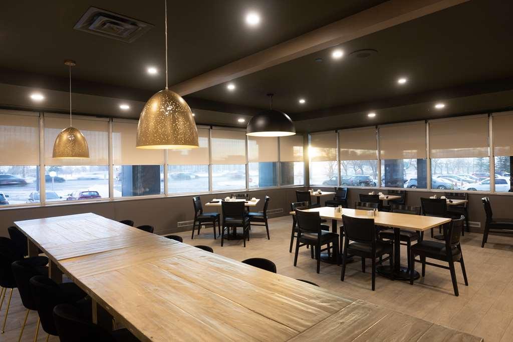 Hotel Doubletree By Hilton Calgary North Restaurante foto