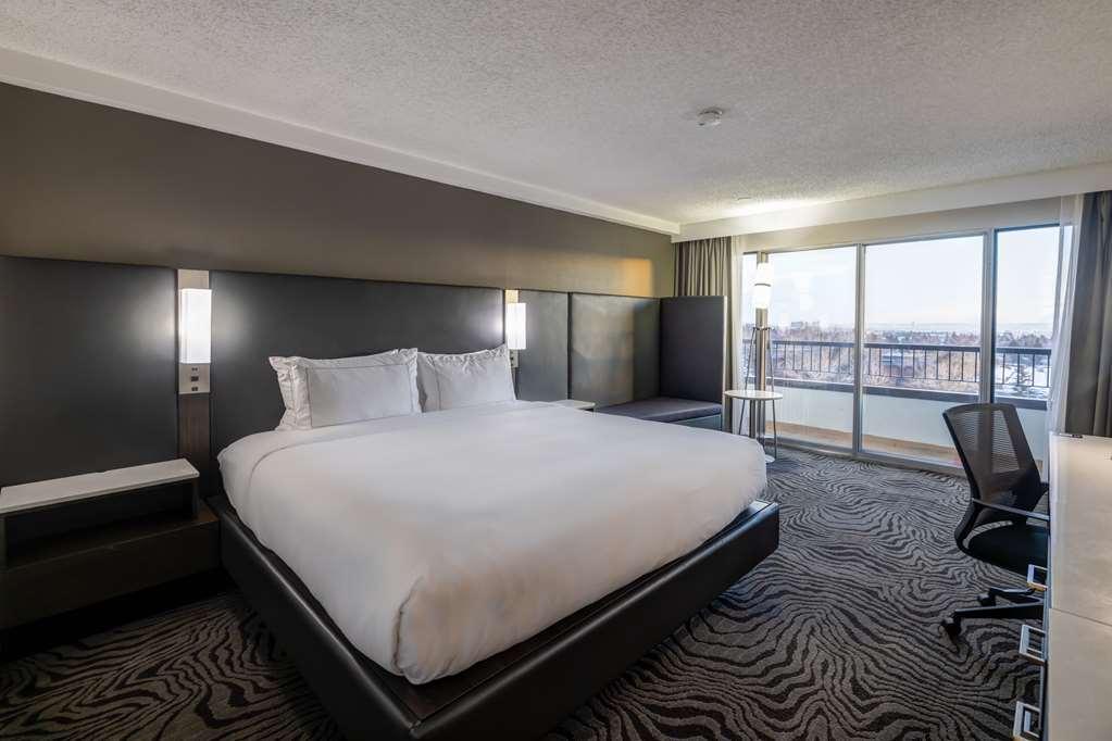 Hotel Doubletree By Hilton Calgary North Habitación foto