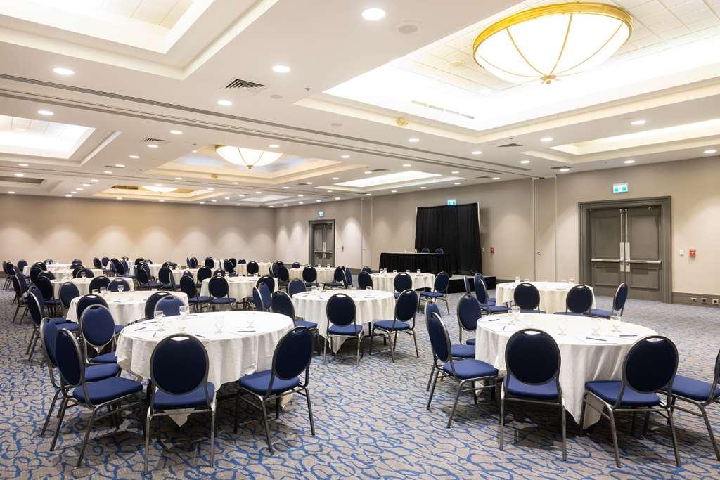 Hotel Doubletree By Hilton Calgary North Facilidades foto