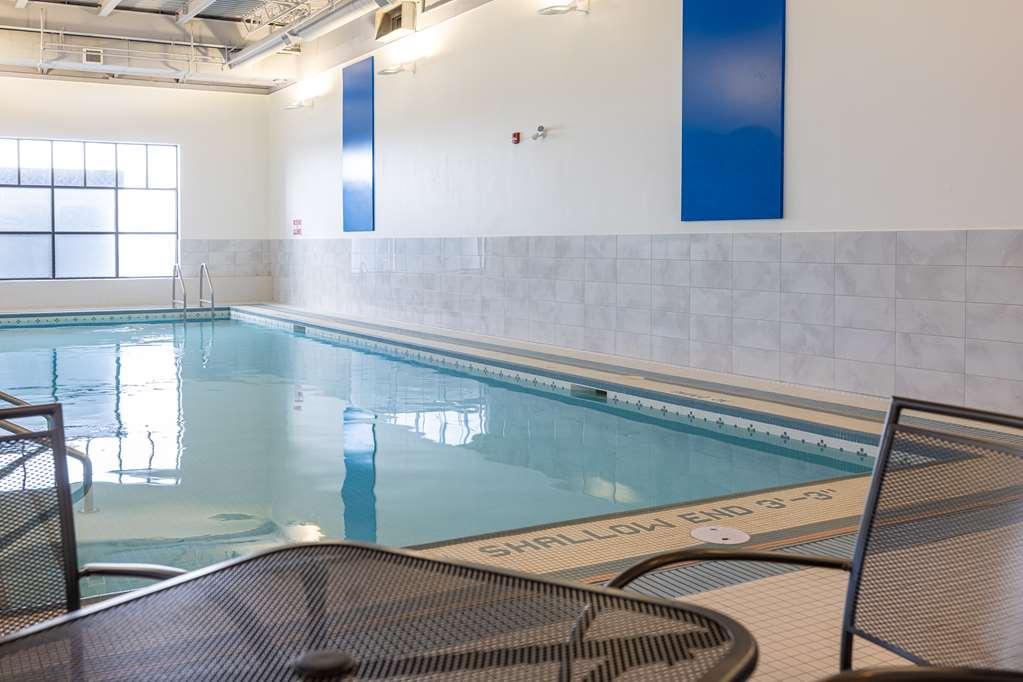 Hotel Doubletree By Hilton Calgary North Facilidades foto