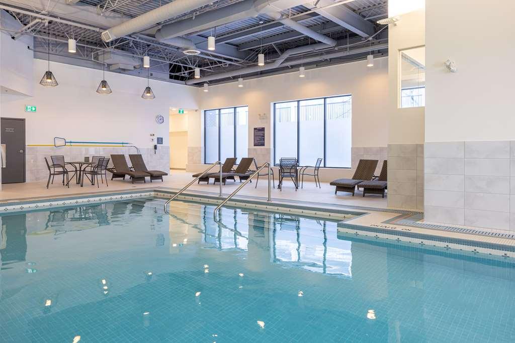 Hotel Doubletree By Hilton Calgary North Facilidades foto