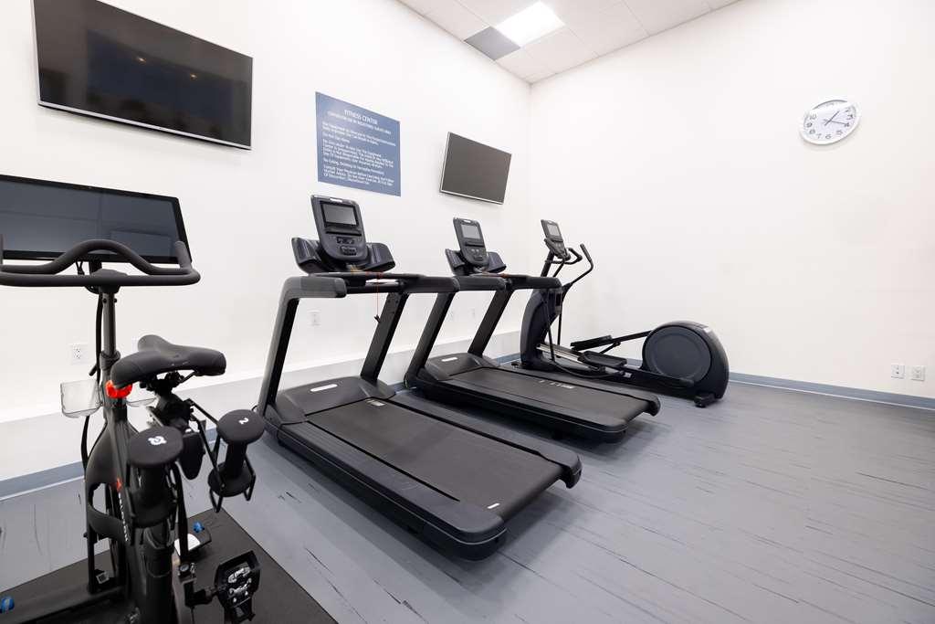 Hotel Doubletree By Hilton Calgary North Facilidades foto